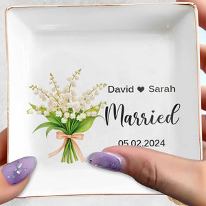 Married, Celebrate Love With Elegant Flowers - Personalized Custom Jewelry Dish, Square Ceramic Dish - CPL436_SCRD