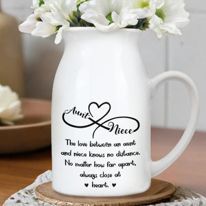 Love Between Aunt And Niece, Hearts - Personalized Ceramic Flower Vase