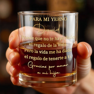 Para Mi Yerno El Regalo De Tenerte A Ti Gold Typography - Personalized Custom Whiskey Glass - SILA109_RWG