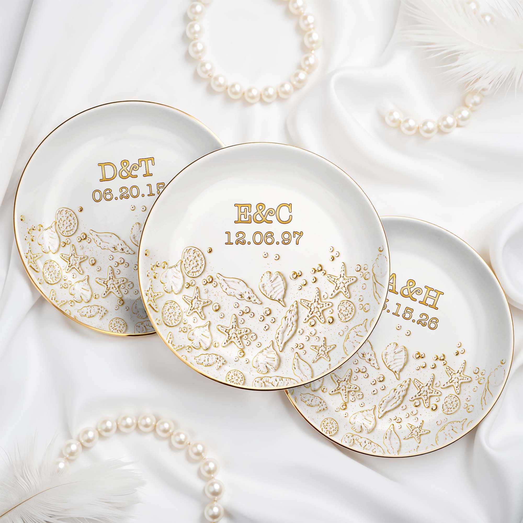 Our Special Day At The Beach With Starfish And Shells - Personalized Custom Jewelry Dish, Ceramic Dish, Round Shape - CPL1662_RCRF
