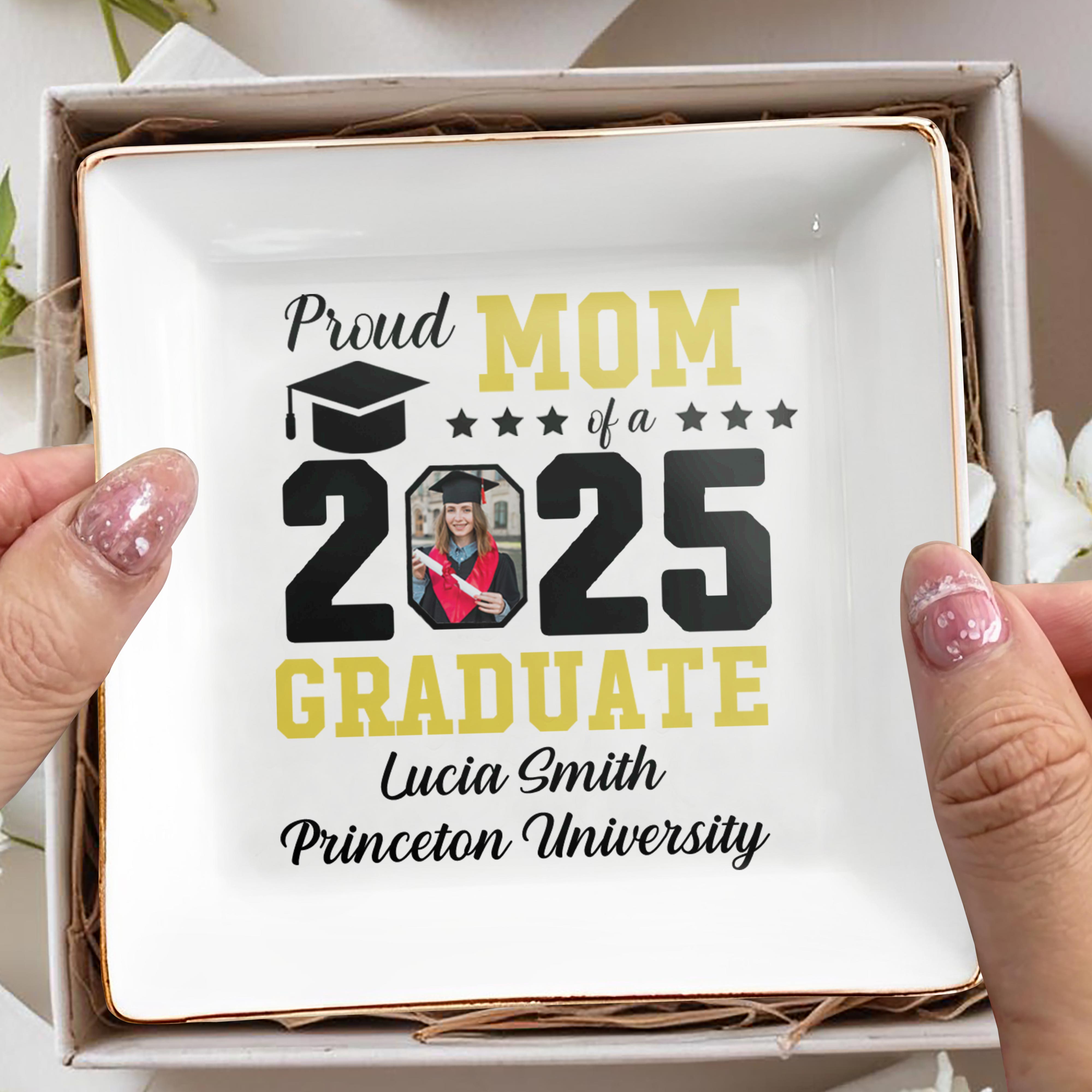 Proud Mom of a 2025 Graduate, Graduation Cap and Stars - Personalized Custom Jewelry Dish, Square Ceramic Dish - GRAD010_SCRD