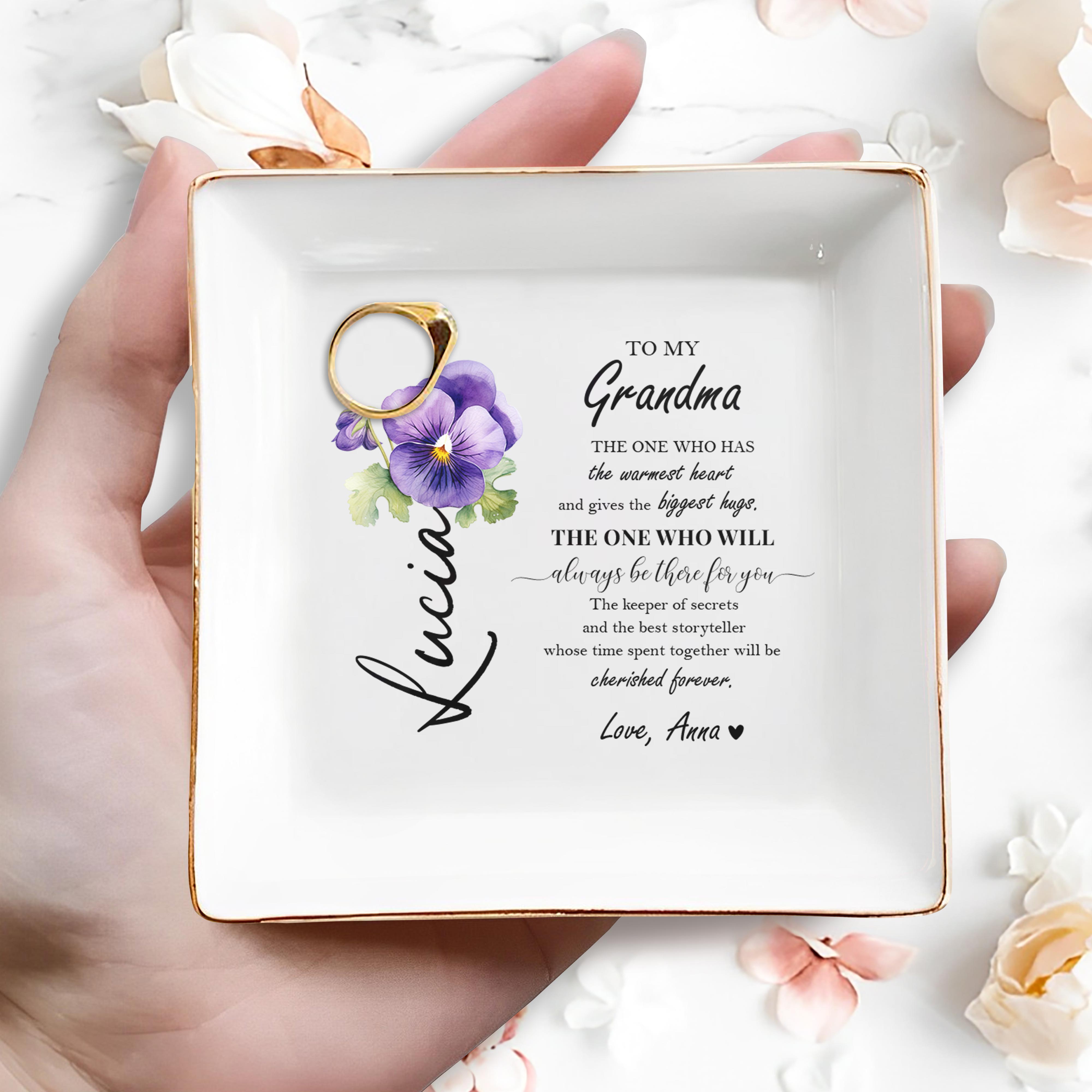 To My Grandma The Warmest Heart And Biggest Hugs - Personalized Custom Jewelry Dish - GRM007_SCRD