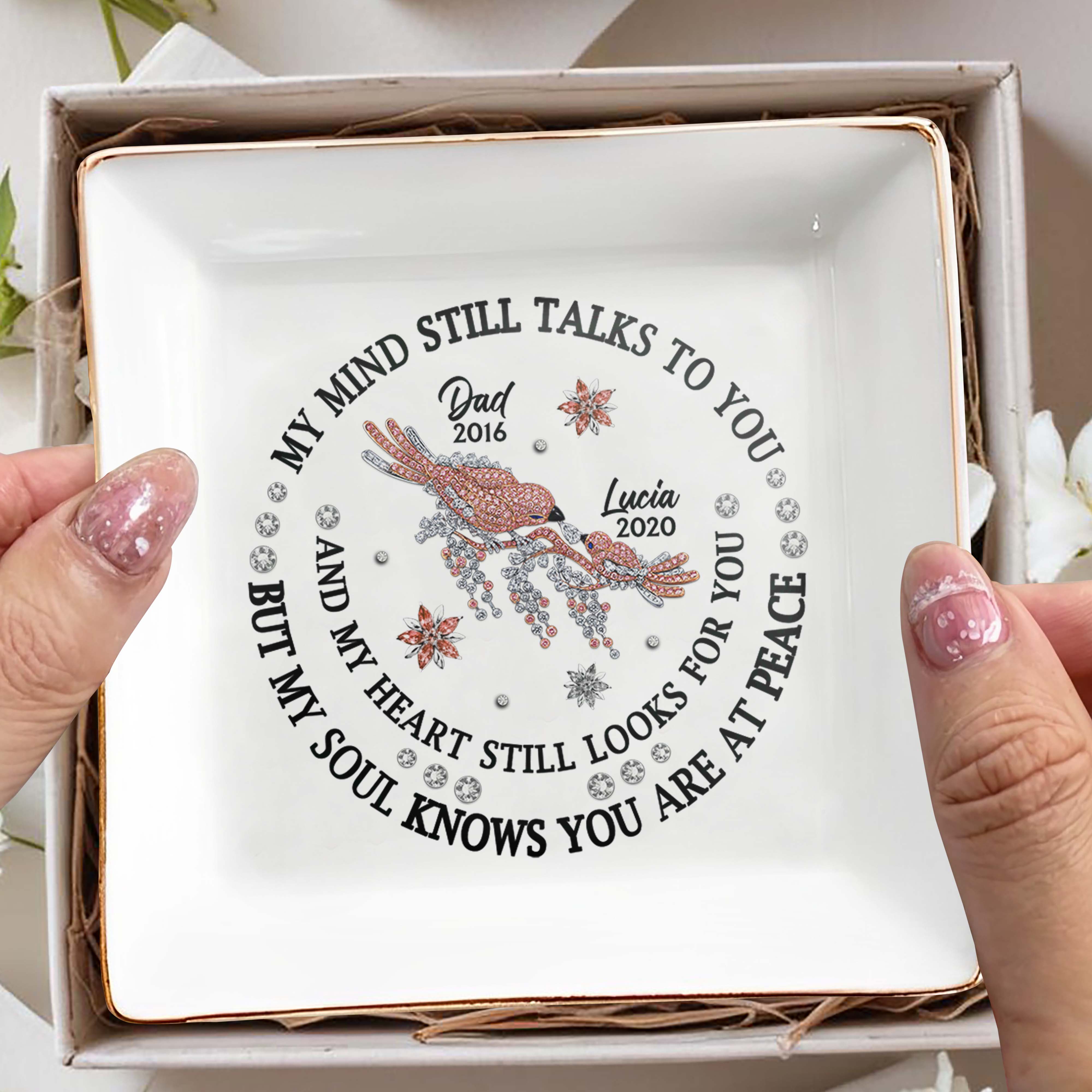 Comforting Memories Of Loved Ones With Lizard And Flowers - Personalized Custom Jewelry Dish - HME130_SCRD