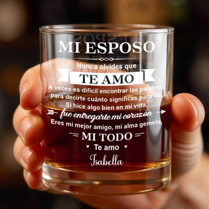 Mi Esposo Nunca Olvides Que Te Amo With Heart And Arrow - Personalized Custom Whiskey Glass - HSB107_RWG